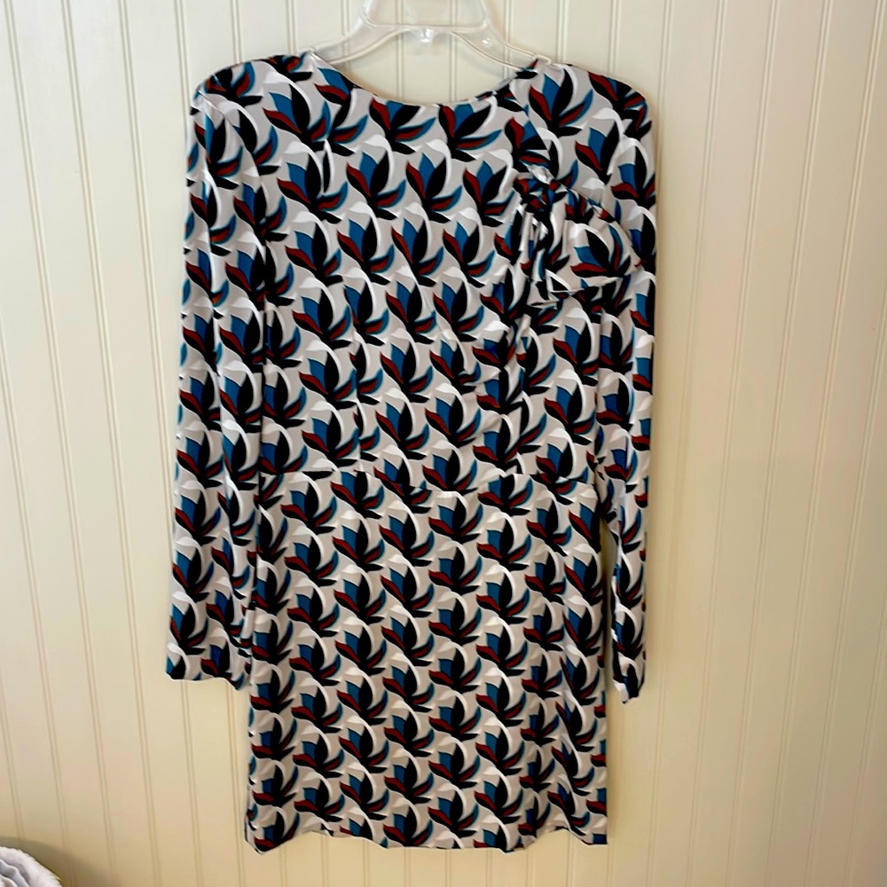 Diane Von Furstenburg dress. Size 8. Great condition. Only worn twice.